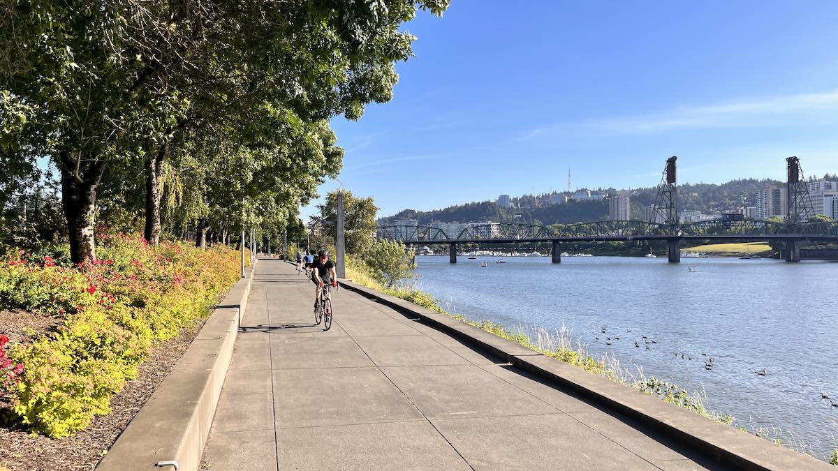 Eastside Esplanade Cycling