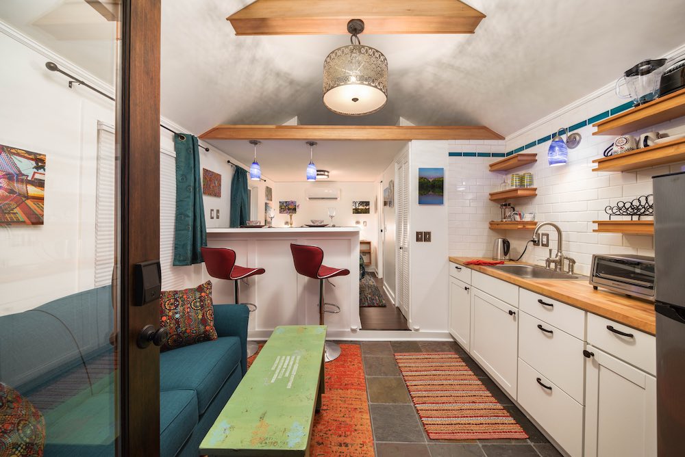 Portland Eco House - Patio Cottage kitchen and sitting area